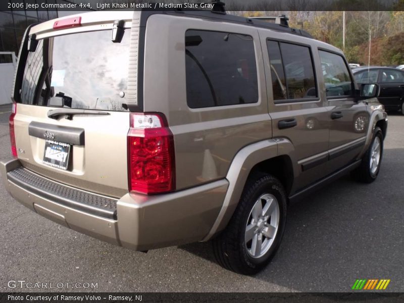 Light Khaki Metallic / Medium Slate Gray 2006 Jeep Commander 4x4