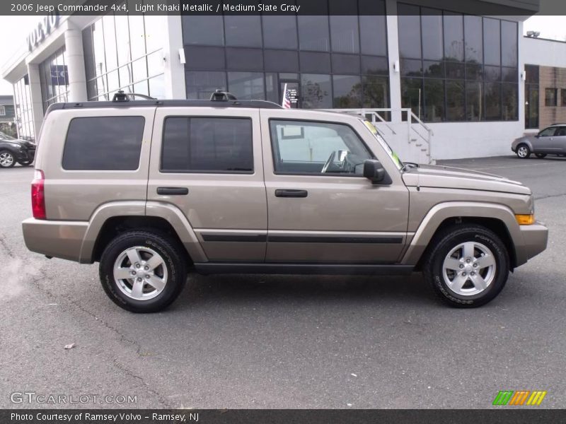 Light Khaki Metallic / Medium Slate Gray 2006 Jeep Commander 4x4