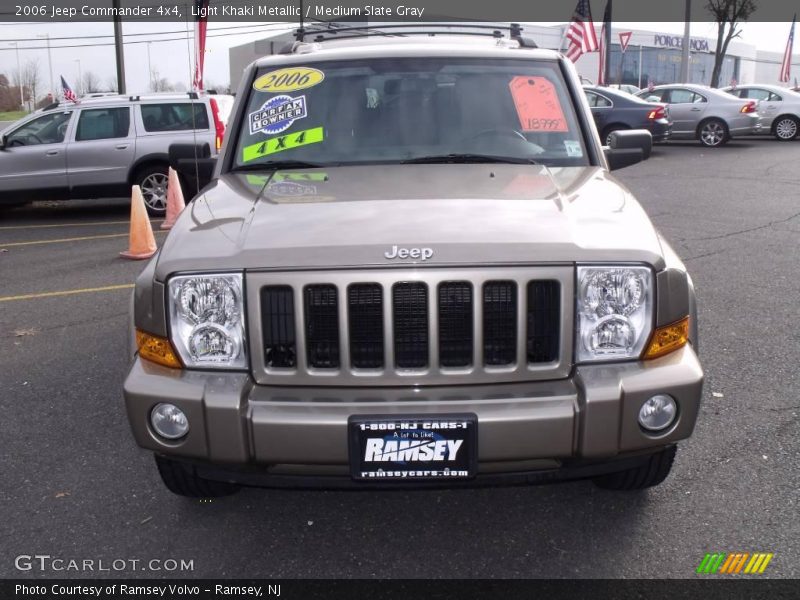 Light Khaki Metallic / Medium Slate Gray 2006 Jeep Commander 4x4