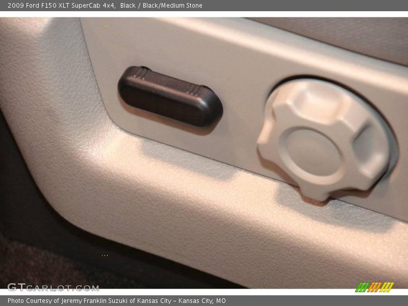 Black / Black/Medium Stone 2009 Ford F150 XLT SuperCab 4x4
