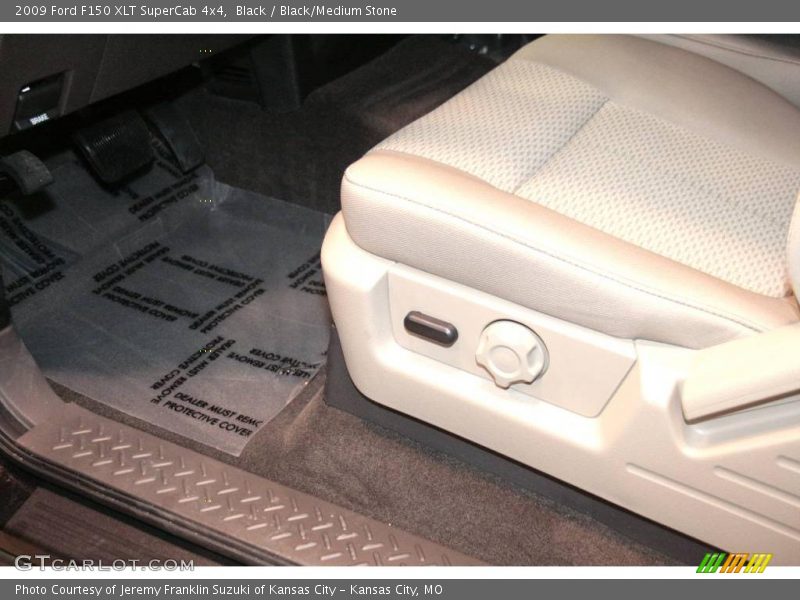 Black / Black/Medium Stone 2009 Ford F150 XLT SuperCab 4x4
