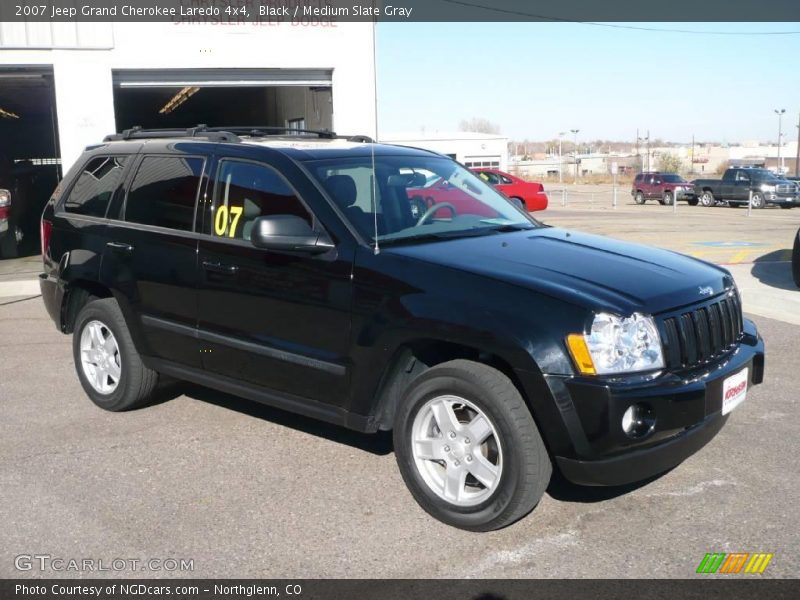 Black / Medium Slate Gray 2007 Jeep Grand Cherokee Laredo 4x4