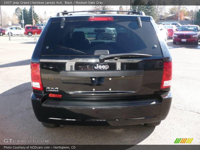 Black / Medium Slate Gray 2007 Jeep Grand Cherokee Laredo 4x4