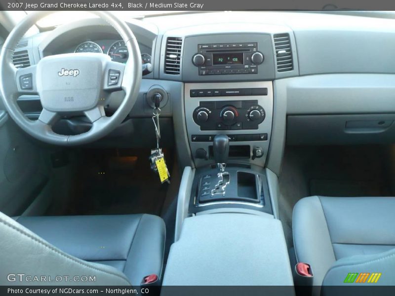 Black / Medium Slate Gray 2007 Jeep Grand Cherokee Laredo 4x4