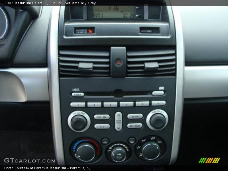Liquid Silver Metallic / Gray 2007 Mitsubishi Galant ES