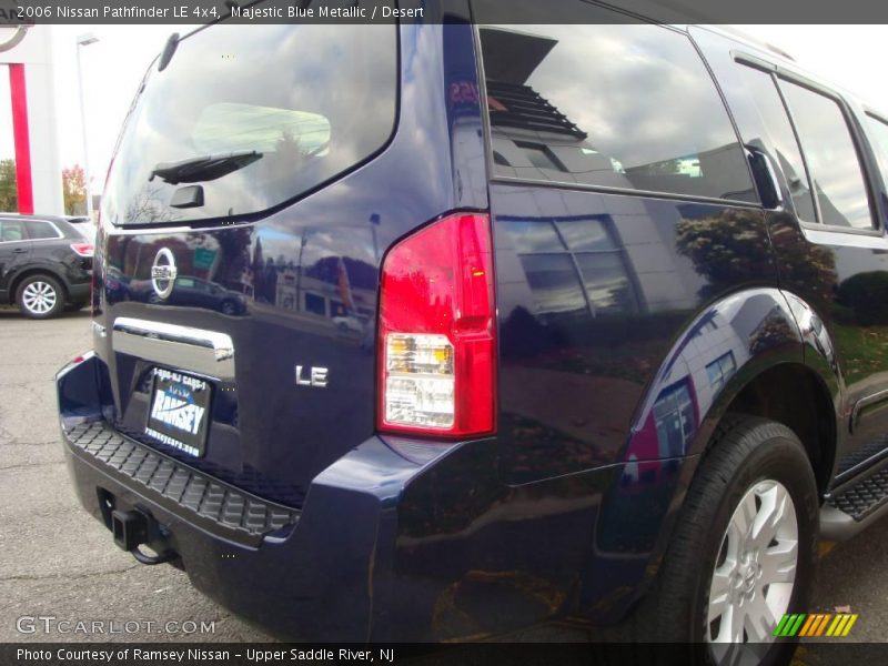 Majestic Blue Metallic / Desert 2006 Nissan Pathfinder LE 4x4