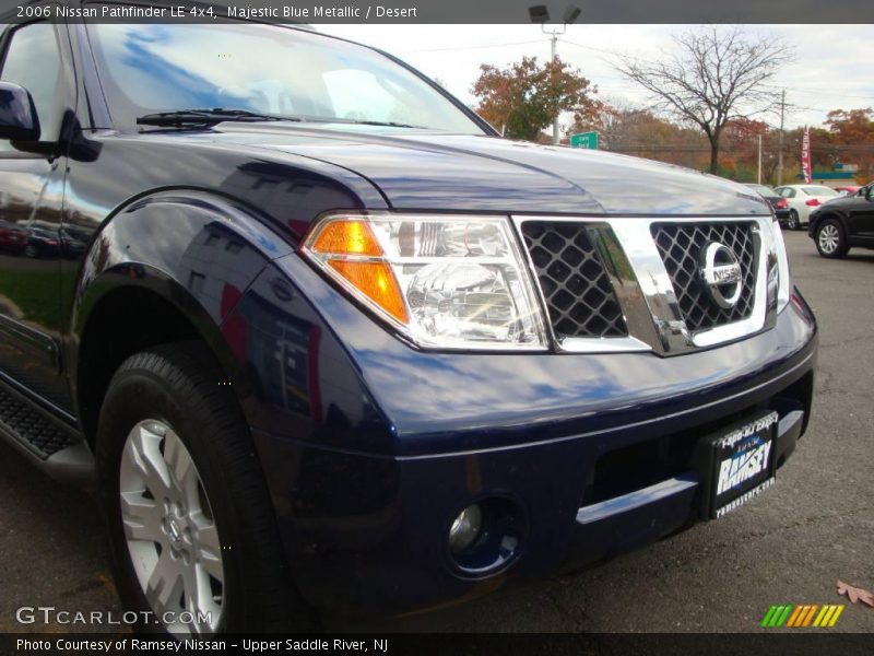 Majestic Blue Metallic / Desert 2006 Nissan Pathfinder LE 4x4