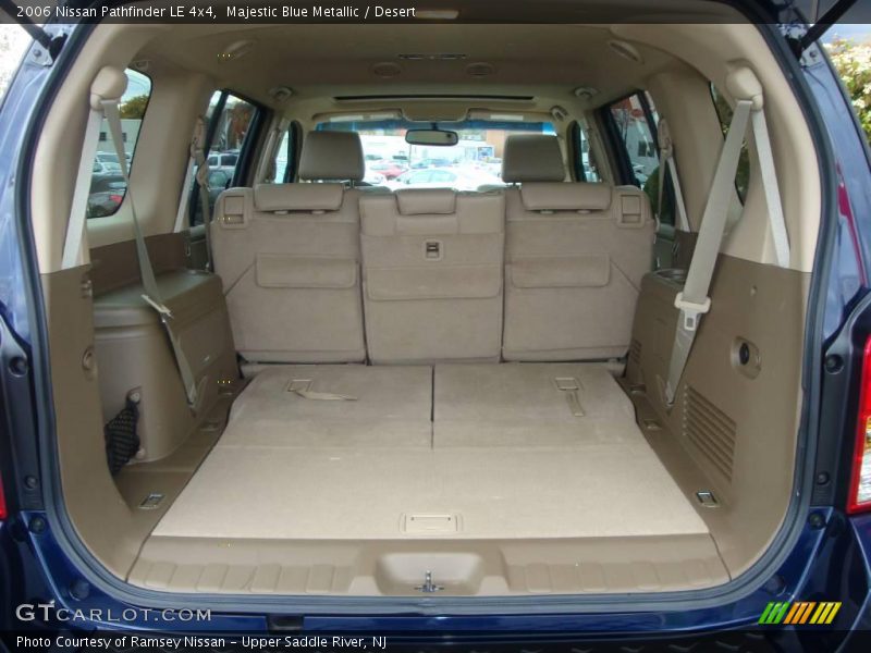 Majestic Blue Metallic / Desert 2006 Nissan Pathfinder LE 4x4