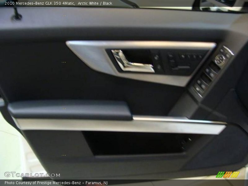 Arctic White / Black 2010 Mercedes-Benz GLK 350 4Matic