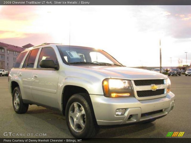 Silver Ice Metallic / Ebony 2009 Chevrolet TrailBlazer LT 4x4