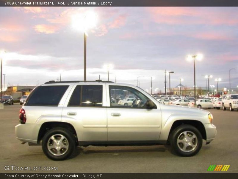 Silver Ice Metallic / Ebony 2009 Chevrolet TrailBlazer LT 4x4