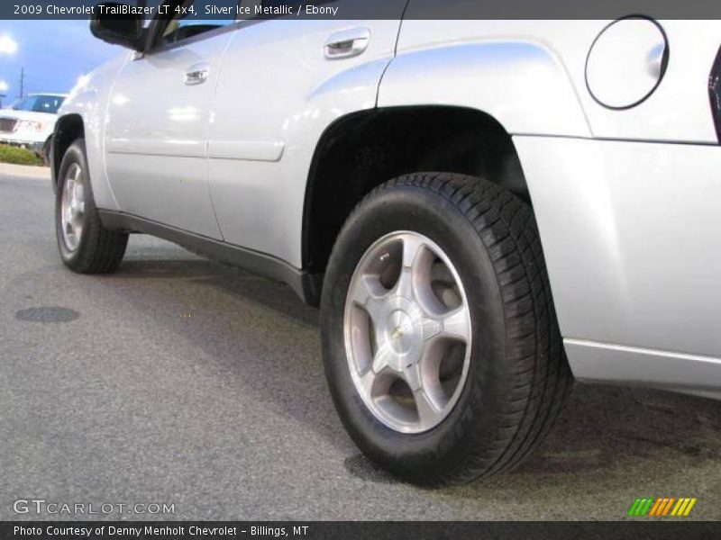 Silver Ice Metallic / Ebony 2009 Chevrolet TrailBlazer LT 4x4