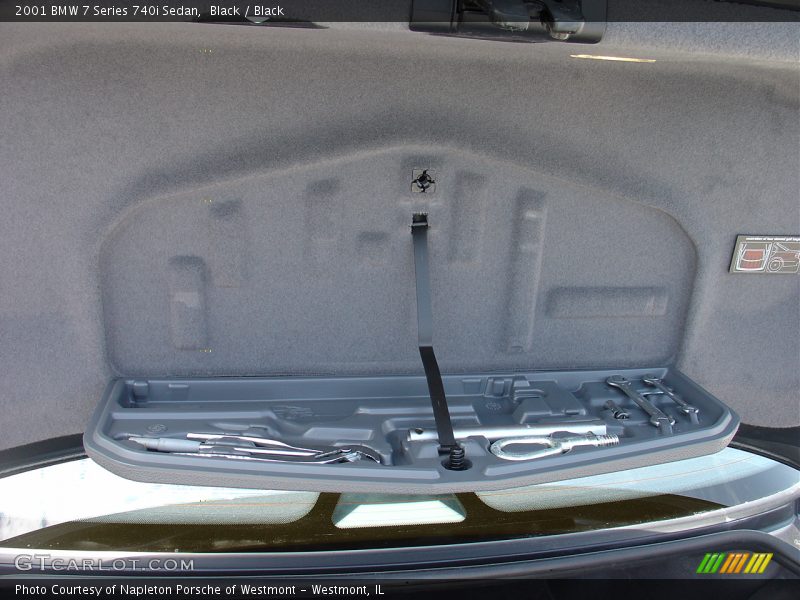 Black / Black 2001 BMW 7 Series 740i Sedan