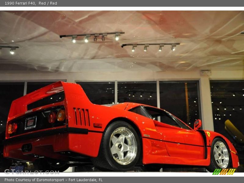 Red / Red 1990 Ferrari F40