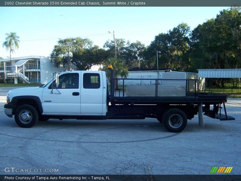 Summit White / Graphite 2002 Chevrolet Silverado 3500 Extended Cab Chassis