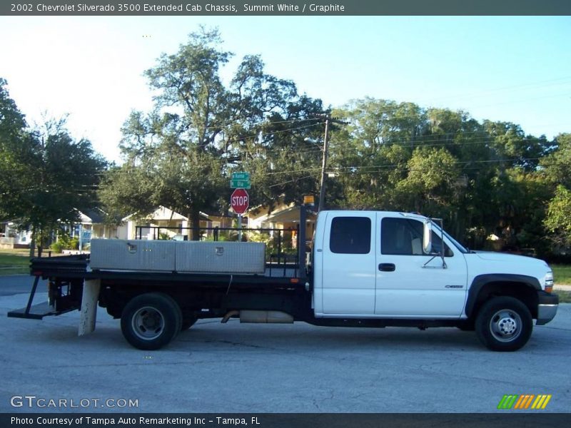 Summit White / Graphite 2002 Chevrolet Silverado 3500 Extended Cab Chassis