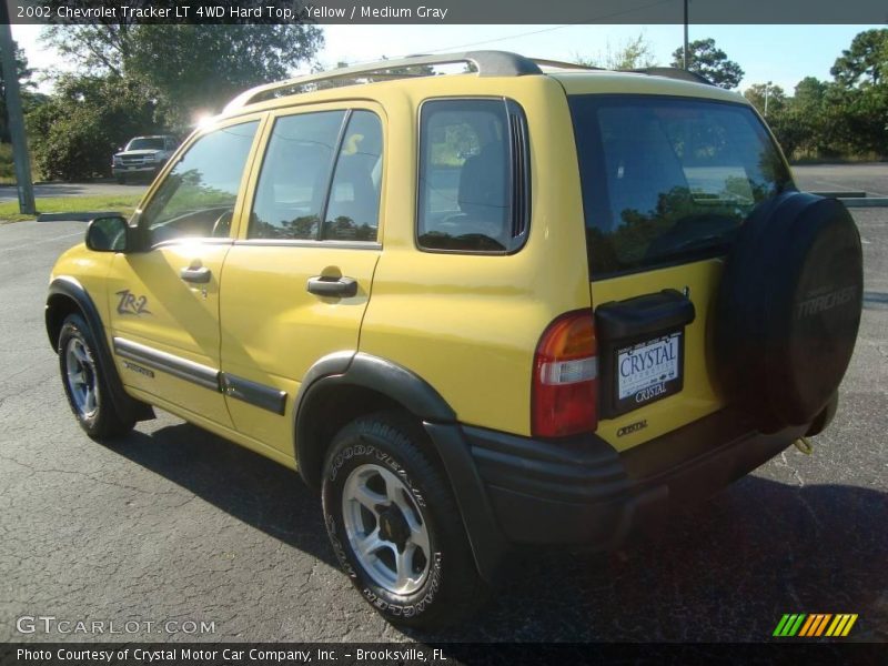 Yellow / Medium Gray 2002 Chevrolet Tracker LT 4WD Hard Top