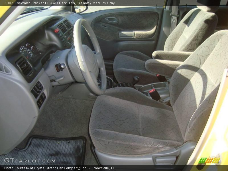 Yellow / Medium Gray 2002 Chevrolet Tracker LT 4WD Hard Top