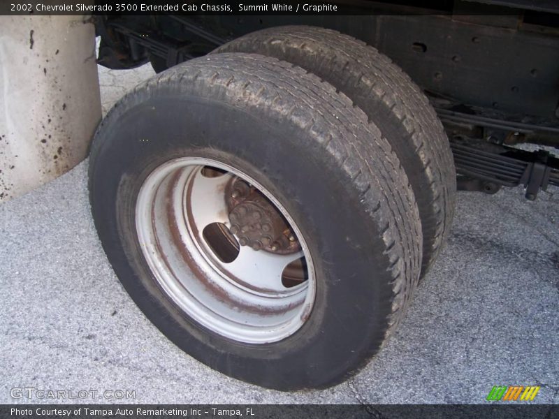 Summit White / Graphite 2002 Chevrolet Silverado 3500 Extended Cab Chassis