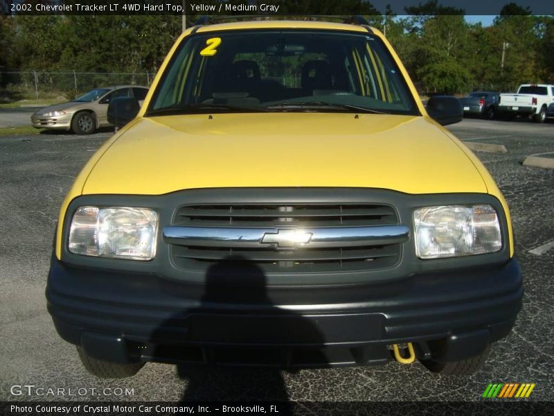 Yellow / Medium Gray 2002 Chevrolet Tracker LT 4WD Hard Top
