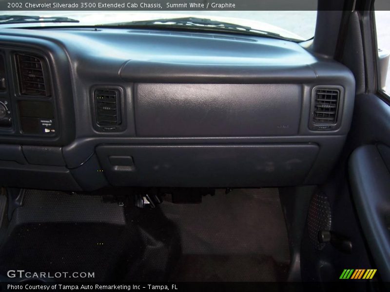 Summit White / Graphite 2002 Chevrolet Silverado 3500 Extended Cab Chassis