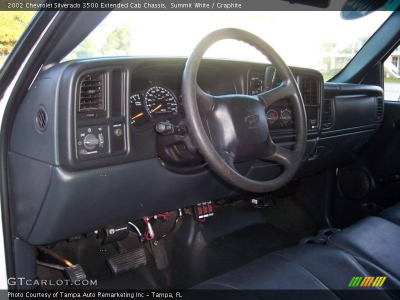 Summit White / Graphite 2002 Chevrolet Silverado 3500 Extended Cab Chassis