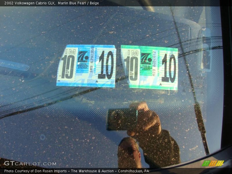 Marlin Blue Pearl / Beige 2002 Volkswagen Cabrio GLX
