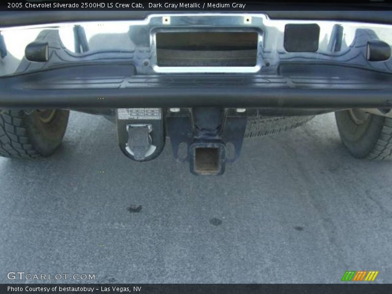 Dark Gray Metallic / Medium Gray 2005 Chevrolet Silverado 2500HD LS Crew Cab
