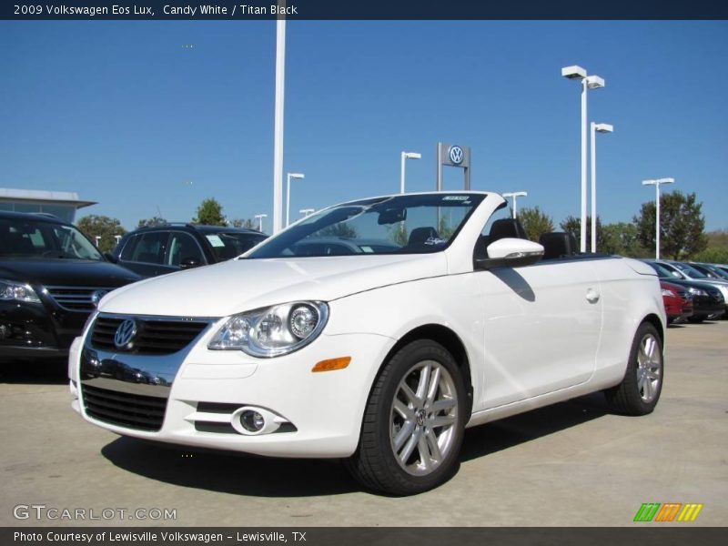 Front 3/4 View of 2009 Eos Lux