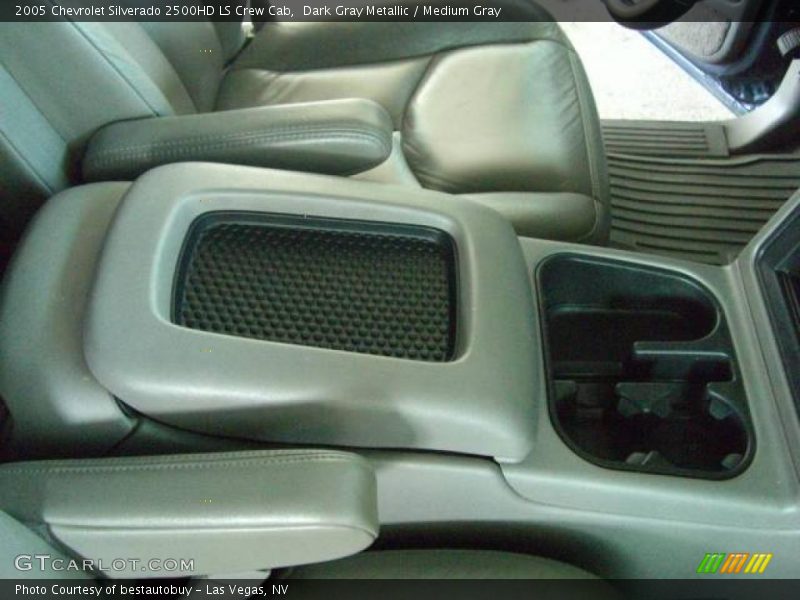 Dark Gray Metallic / Medium Gray 2005 Chevrolet Silverado 2500HD LS Crew Cab