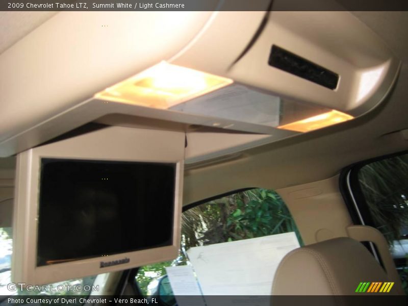 Summit White / Light Cashmere 2009 Chevrolet Tahoe LTZ