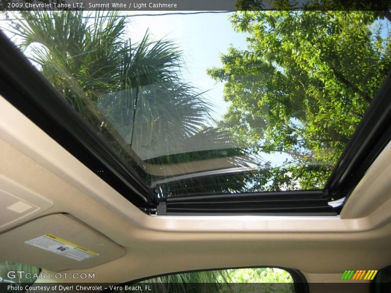Summit White / Light Cashmere 2009 Chevrolet Tahoe LTZ