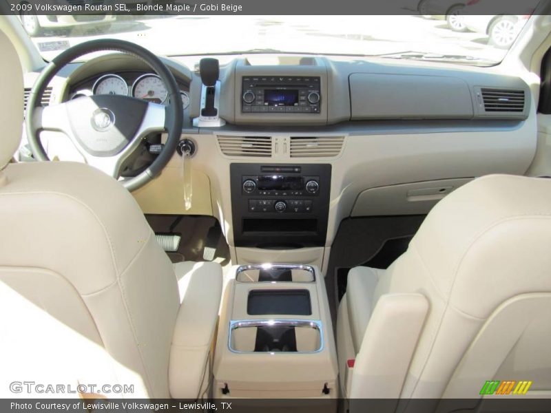 Blonde Maple / Gobi Beige 2009 Volkswagen Routan SEL