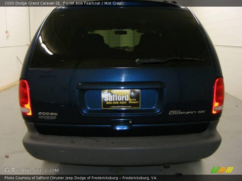 Patriot Blue Pearlcoat / Mist Gray 2000 Dodge Grand Caravan SE