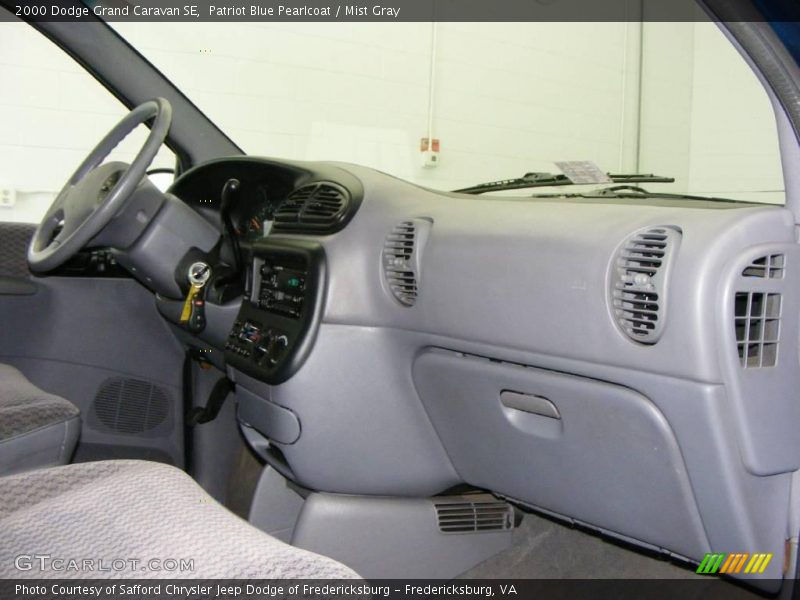 Patriot Blue Pearlcoat / Mist Gray 2000 Dodge Grand Caravan SE