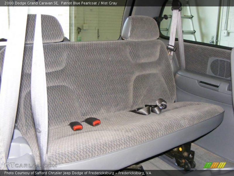 Patriot Blue Pearlcoat / Mist Gray 2000 Dodge Grand Caravan SE