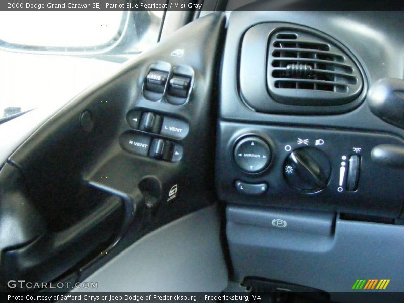 Patriot Blue Pearlcoat / Mist Gray 2000 Dodge Grand Caravan SE