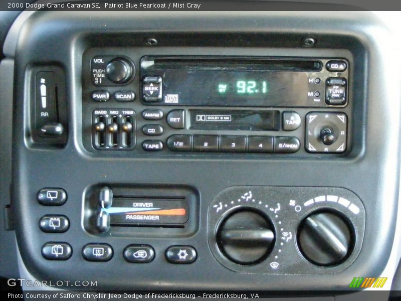 Patriot Blue Pearlcoat / Mist Gray 2000 Dodge Grand Caravan SE
