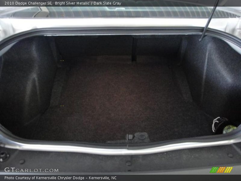 Bright Silver Metallic / Dark Slate Gray 2010 Dodge Challenger SE