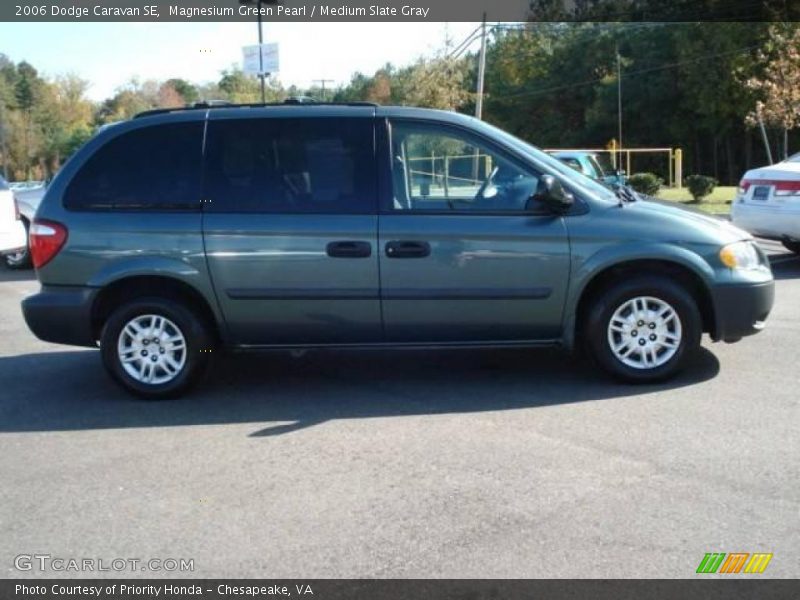 Magnesium Green Pearl / Medium Slate Gray 2006 Dodge Caravan SE