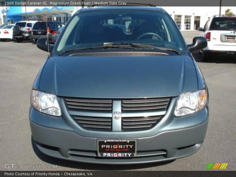Magnesium Green Pearl / Medium Slate Gray 2006 Dodge Caravan SE