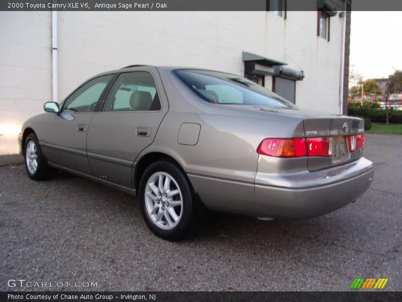 Antique Sage Pearl / Oak 2000 Toyota Camry XLE V6