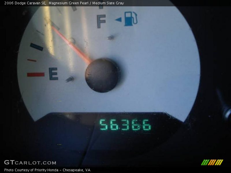 Magnesium Green Pearl / Medium Slate Gray 2006 Dodge Caravan SE