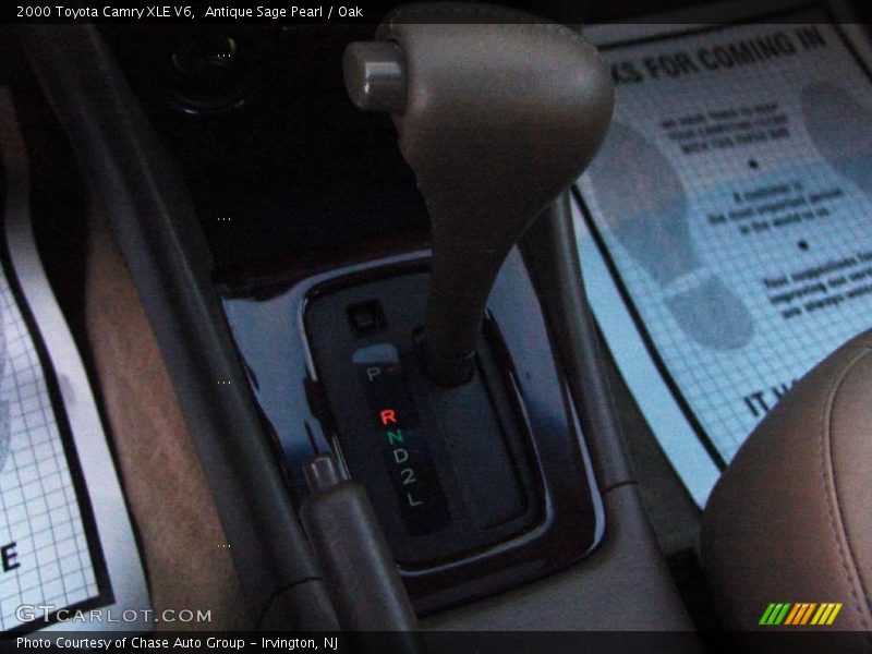 Antique Sage Pearl / Oak 2000 Toyota Camry XLE V6