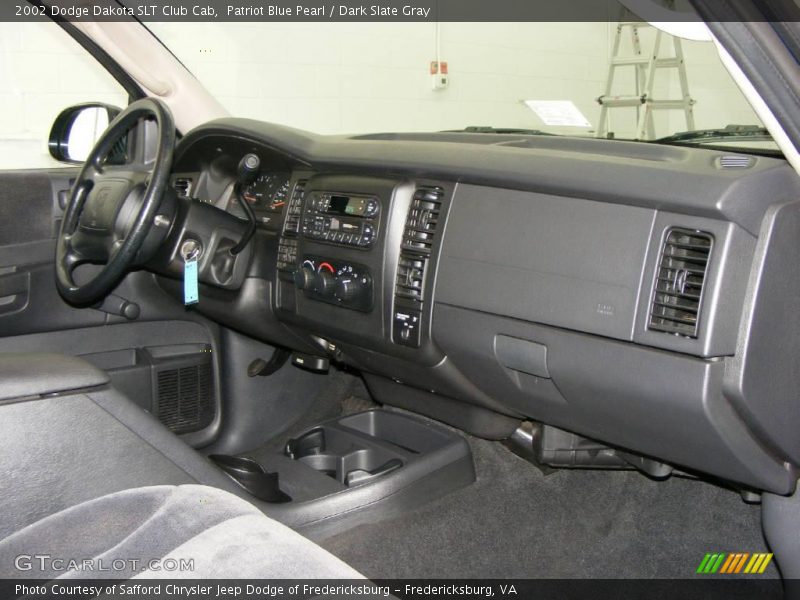 Patriot Blue Pearl / Dark Slate Gray 2002 Dodge Dakota SLT Club Cab