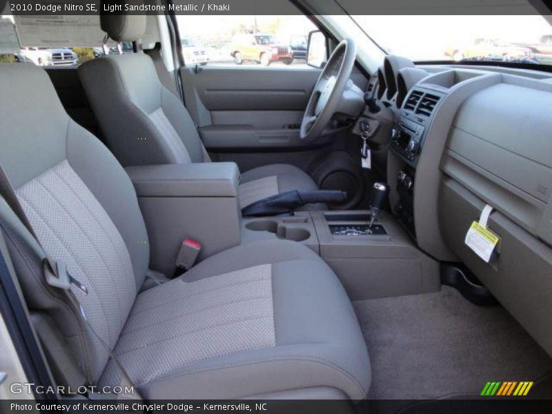 Light Sandstone Metallic / Khaki 2010 Dodge Nitro SE