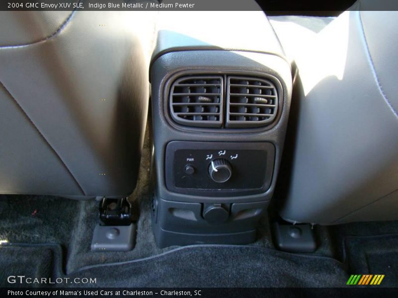 Indigo Blue Metallic / Medium Pewter 2004 GMC Envoy XUV SLE