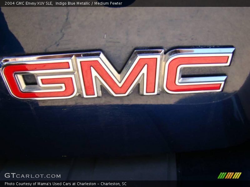 Indigo Blue Metallic / Medium Pewter 2004 GMC Envoy XUV SLE