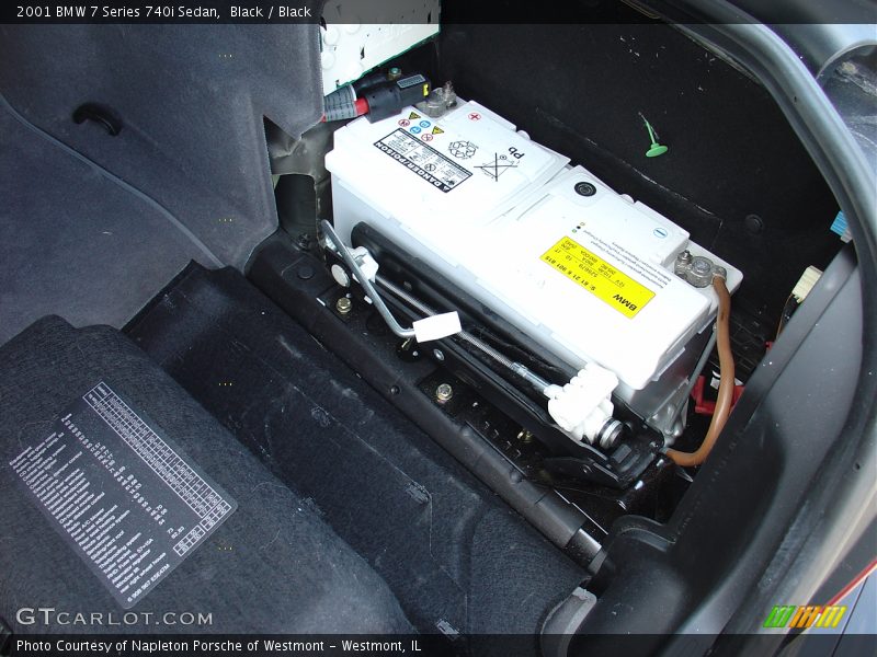 Black / Black 2001 BMW 7 Series 740i Sedan