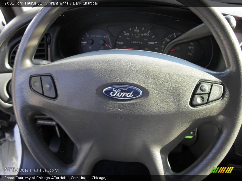 Vibrant White / Dark Charcoal 2001 Ford Taurus SE